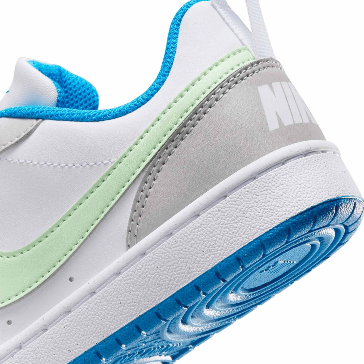 Nike Court Borough Low