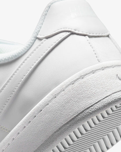 Nike Court Royale 2