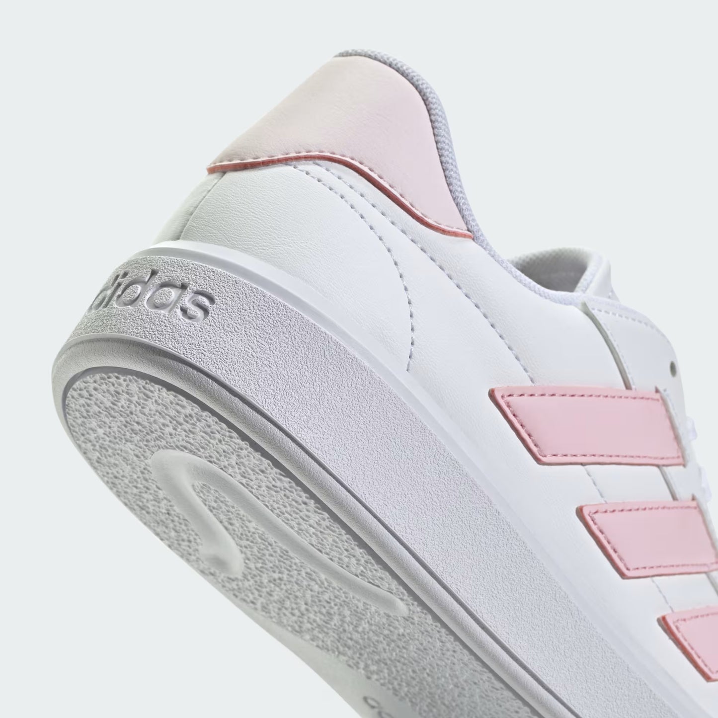 Adidas Courtblock