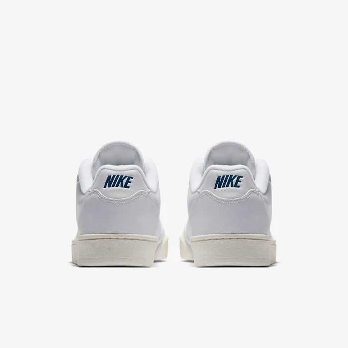 Nike Grandstand II